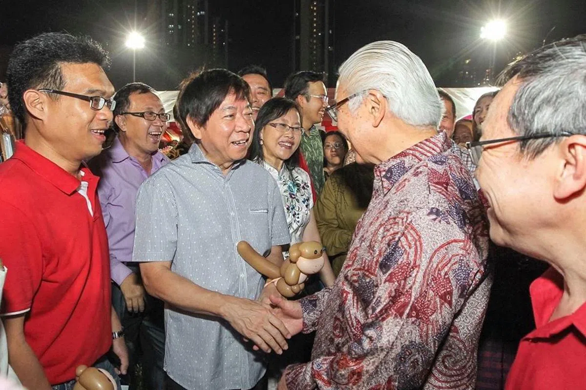  三巴旺的甘榜精神，是陈庆炎博士一手奠定的。我很幸运（接手后）能有一个强有力的基础来进一步建立社区。（许文远面簿）  