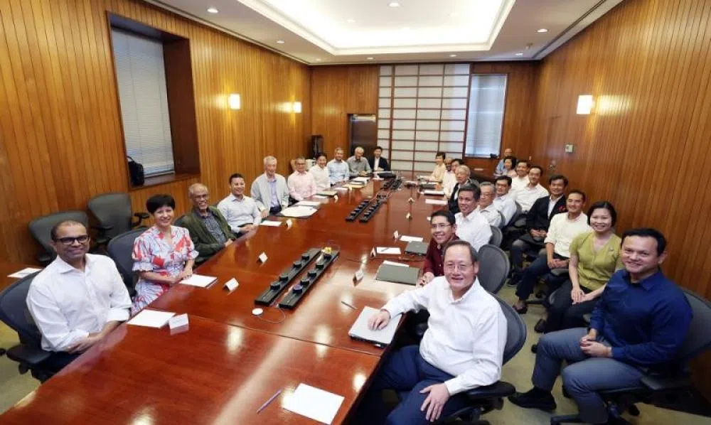 （取自李显龙总理脸书）