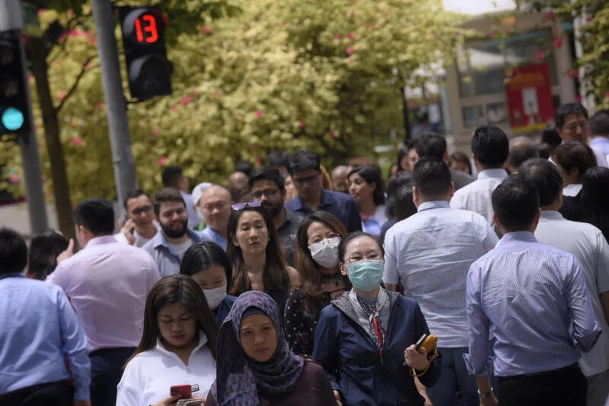 虽然女性在STEM领域中所占的员工比率较低，但也从2015年的29.9％增加到2020年的32.4％。（海峡时报）