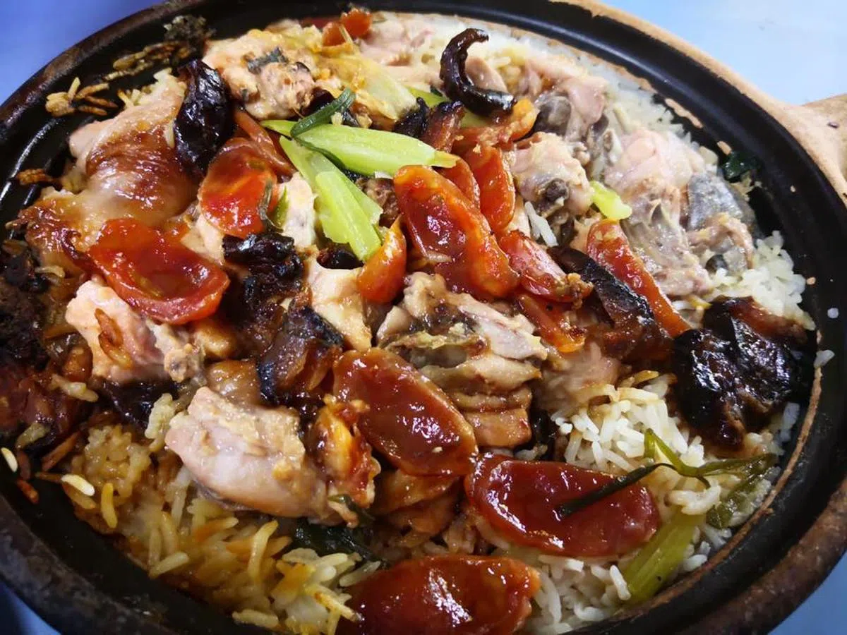  招牌菜：鸡肉砂煲饭（5元） 