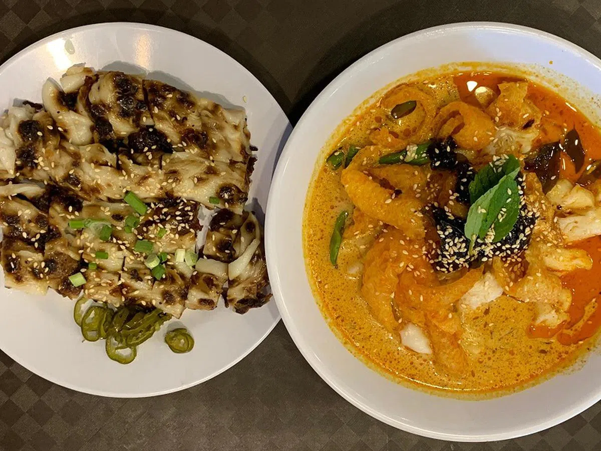  安顺猪肠粉和安顺酿豆腐。（叶孝忠摄） 