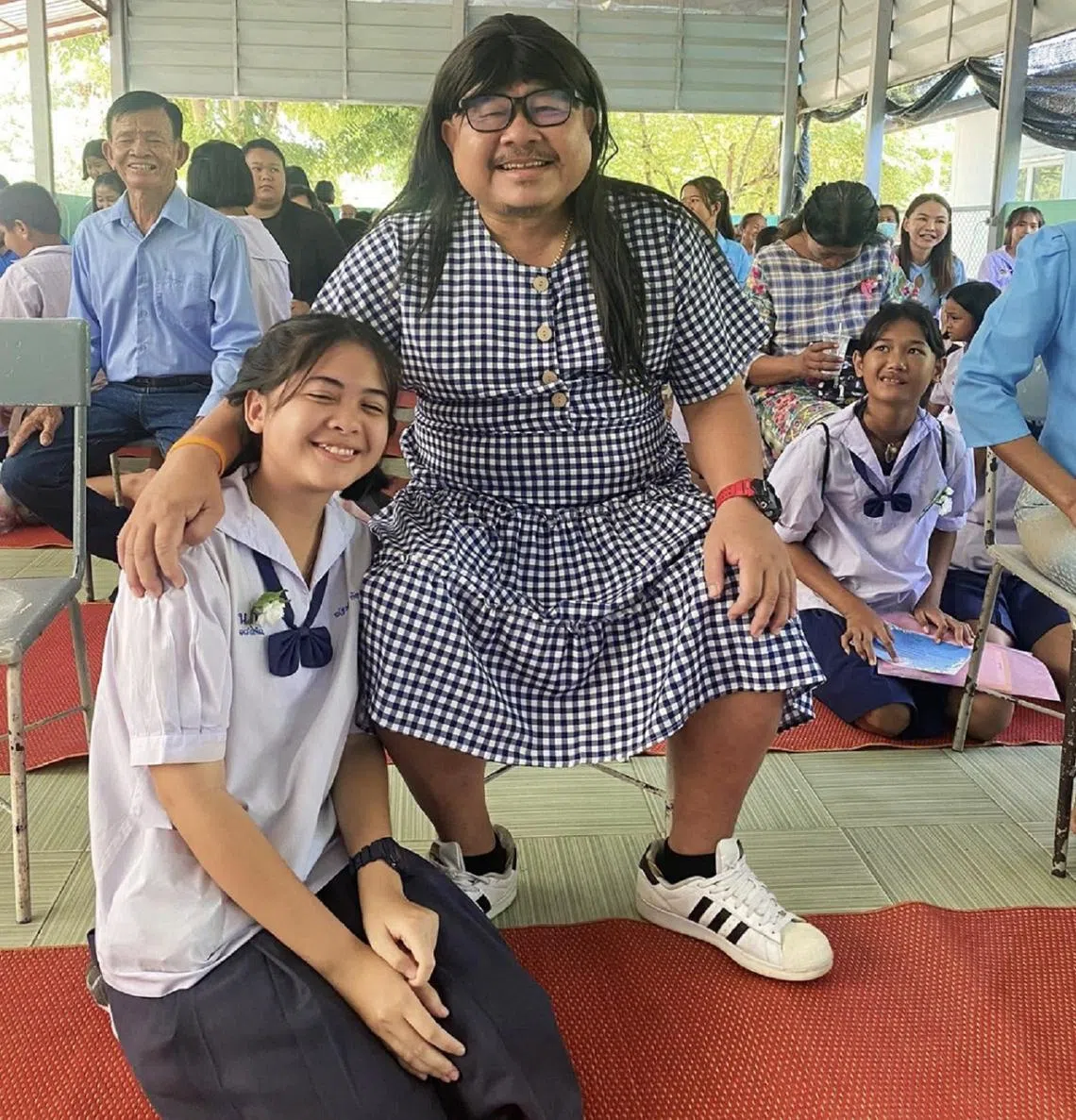 这位“妈妈”也太man了吧？（祖伊脸书）