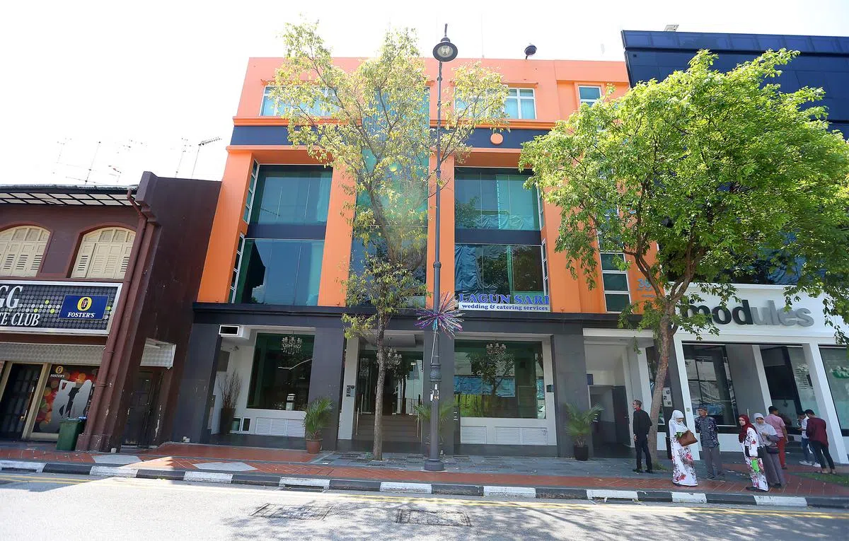  OCN位于如切路381号的楼面，是一家名为“Lagun Sari”的马来婚礼公司。（海峡时报） 