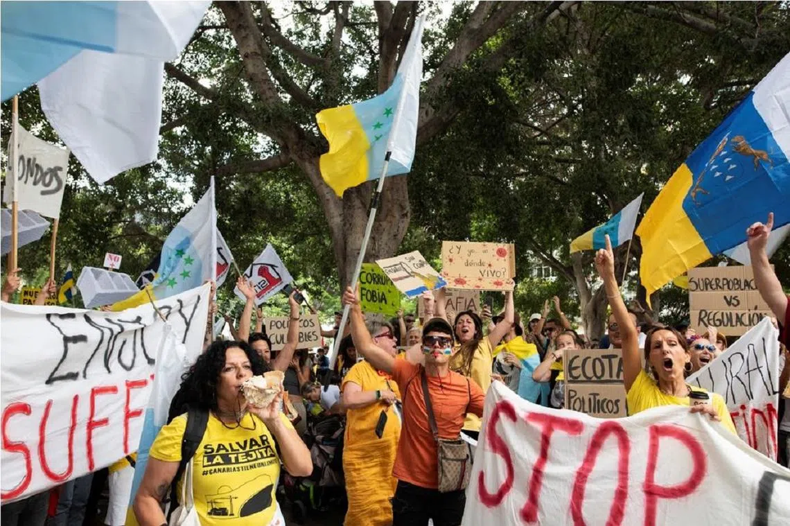 想去加那利群岛的游客们，可能要三思。（路透社）