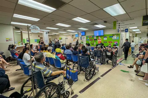 新加坡中央医院急诊部门、急诊室病人。（联合早报）