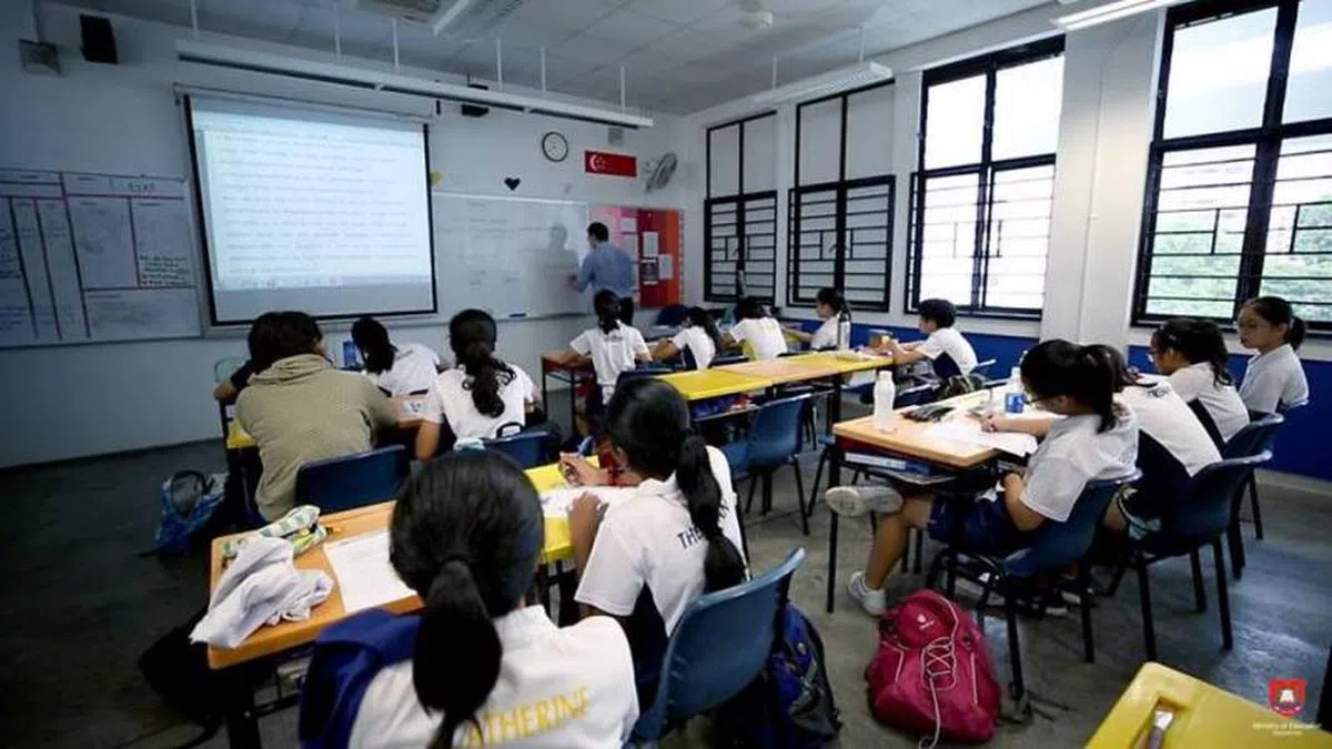 新加坡中学上课情况。（新加坡教育部档案照） 