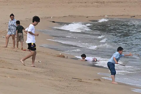 新加坡东海岸沙滩。（海峡时报）