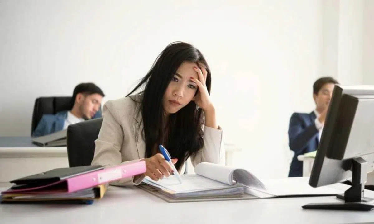 若无法满足特定条件，“年假无上限”随时可能成为裹着糖衣的毒药。（互联网示意图）