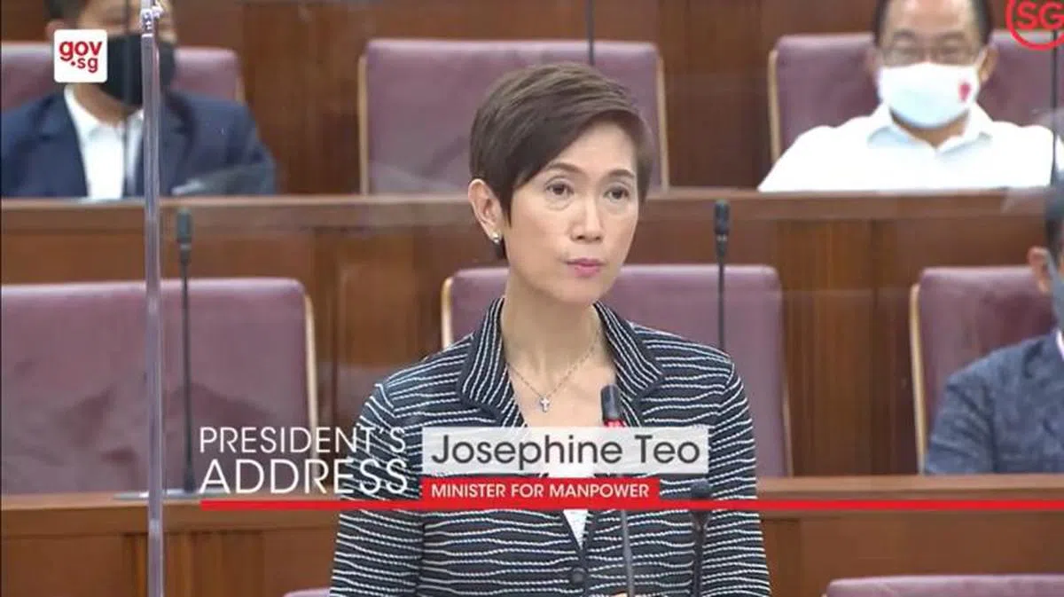  人力部长杨莉明。（Gov.sg视频截图） 