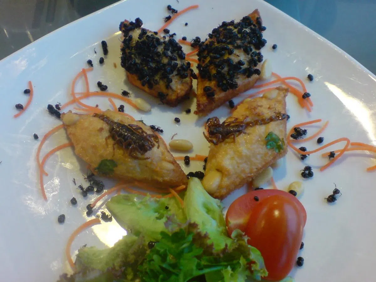  据说这隐藏版美食不在菜单上，你得亲自告诉服务员。（取自 hungrygowhere 网站） 