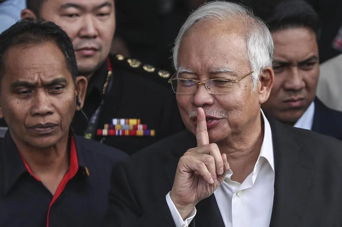 马国财长部长东姑扎夫鲁证实纳吉（图）已向政府申请总值1亿令吉的房屋奖励。（欧新社）