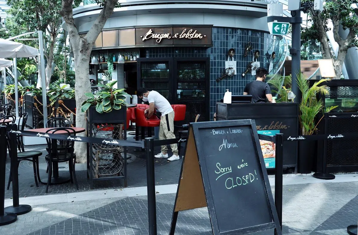 Burger ＆ Lobster星耀樟宜门店于2022年5月16日至7月5日期间被令暂停营业。（联合早报）