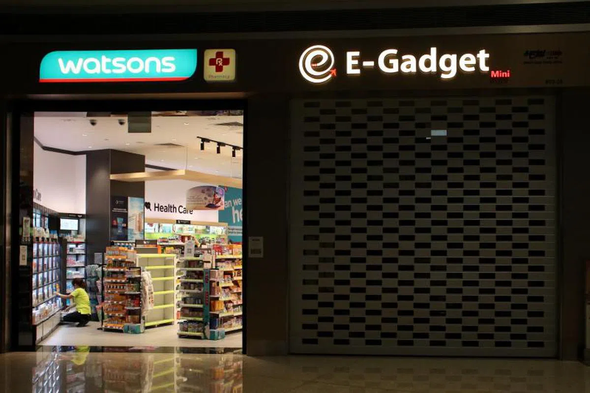  新加坡解封并非一步到位，部分行业如零售业将在第二阶段才被允许重新营运。（联合早报） 