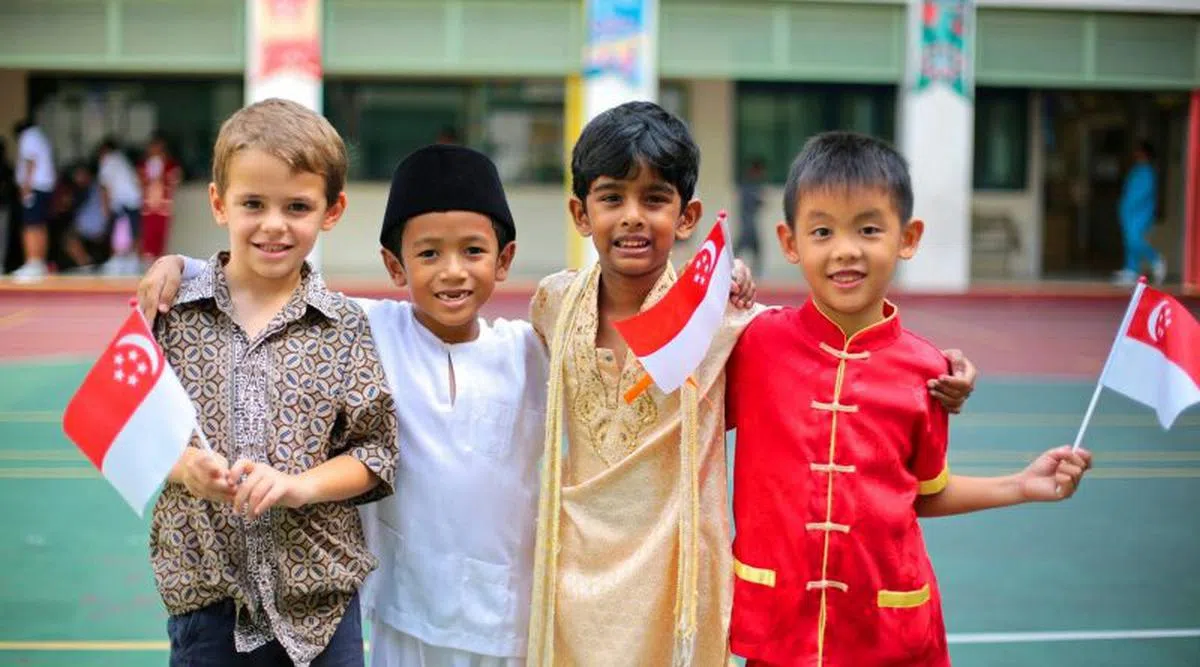  新加坡族群传统“四分法”（华族、马来族、印族及其他种族，简称 CMIO）。（dialectic.sg） 