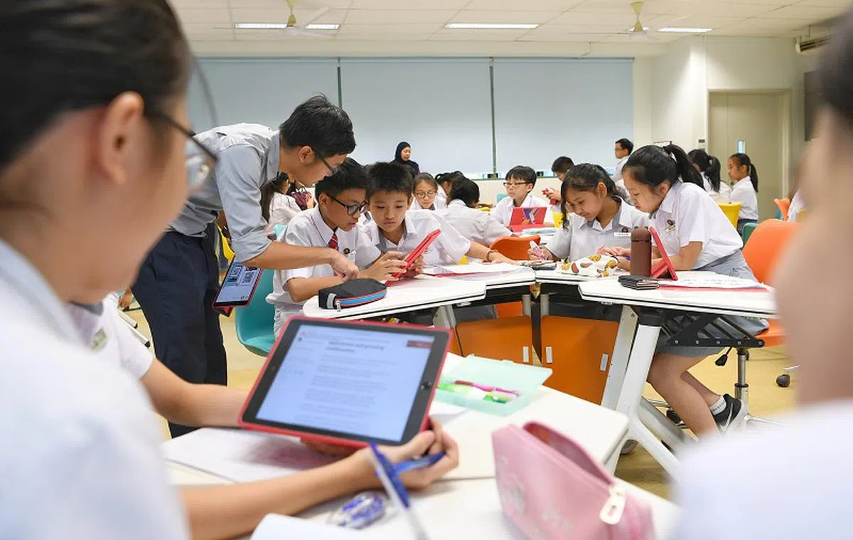 新加坡教师工会对教育部阔别六年多后再次检讨教师工资表示欢迎。（海峡时报）