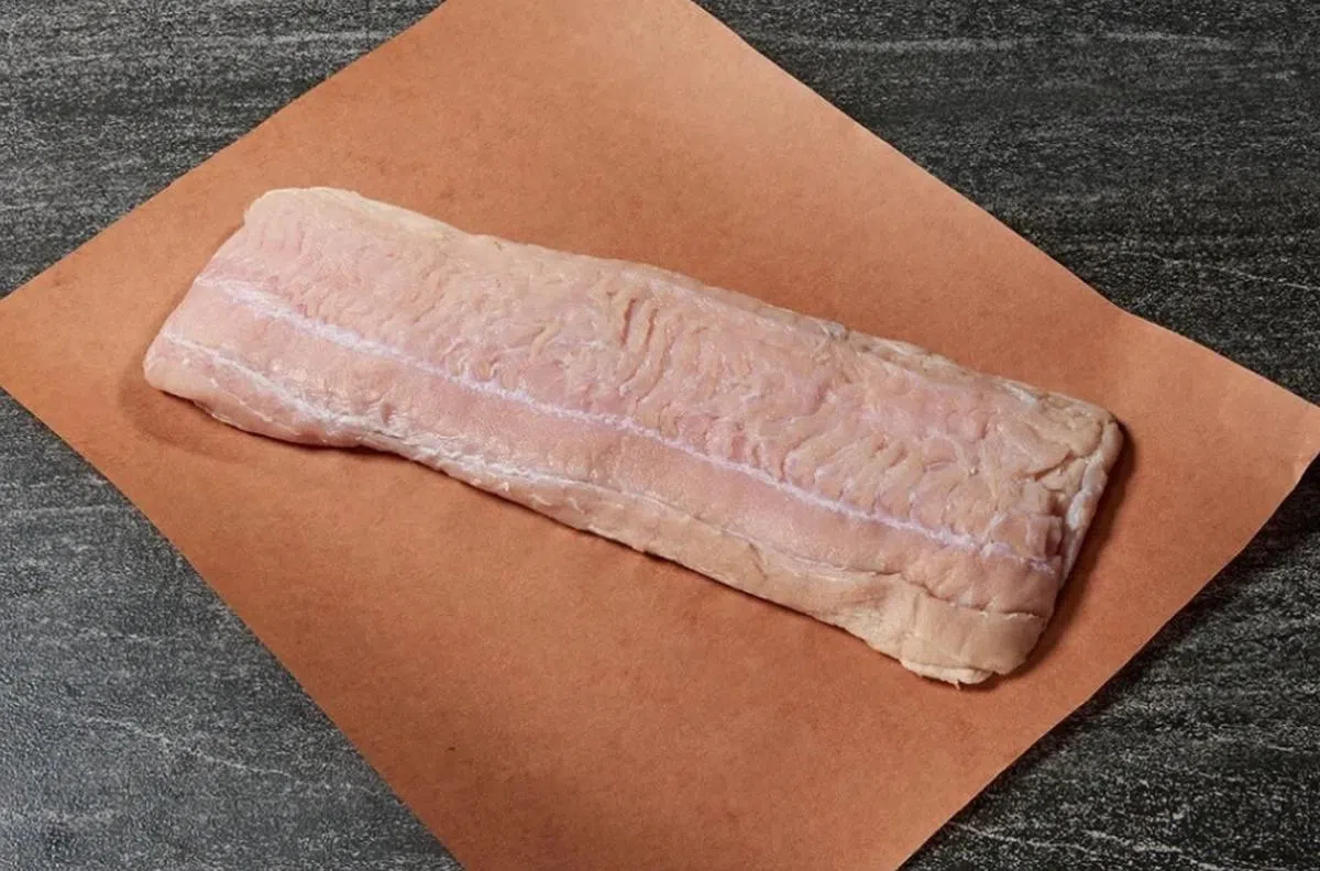 蟒蛇肉看起来干干的，原来是因为脂肪低。（互联网）