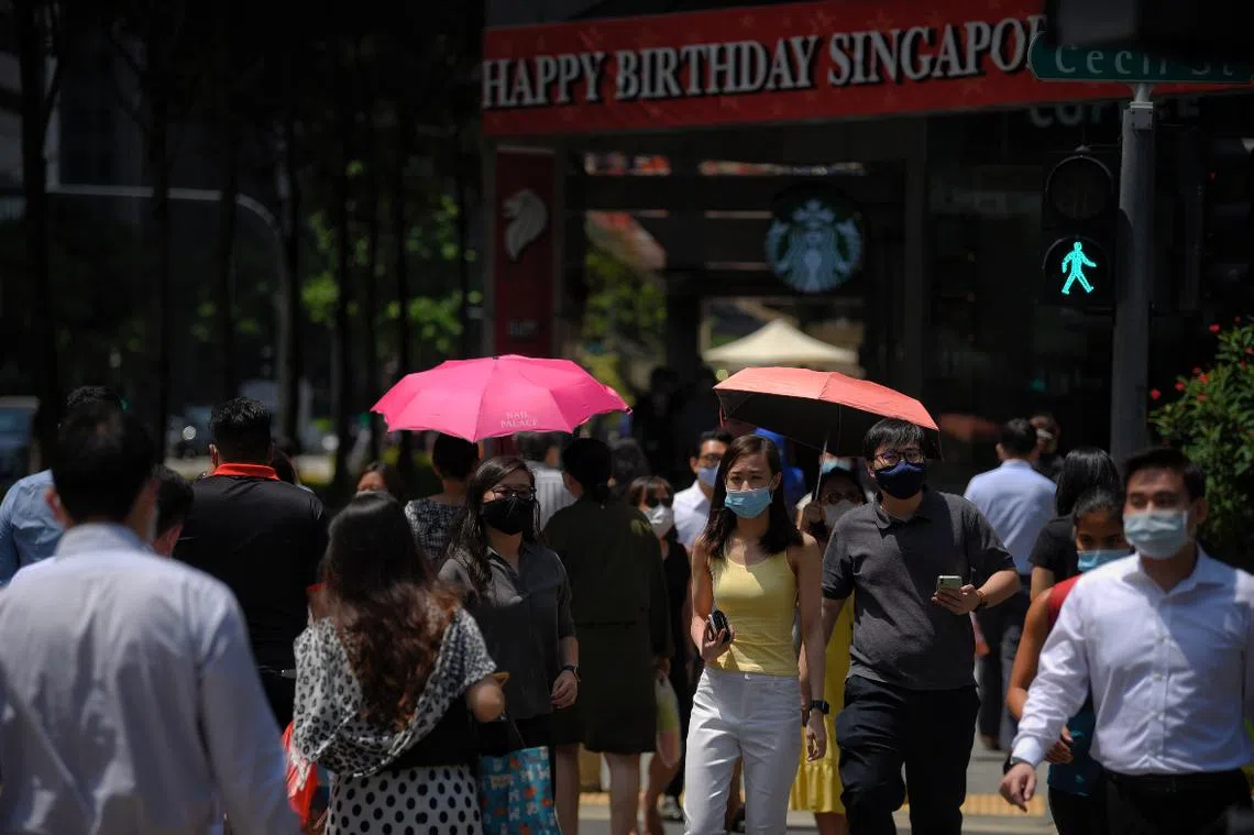 联合国气候变化评估报告显示，全球气温将持续上扬，继而带来海平面上升及极端天气等问题。（海峡时报）