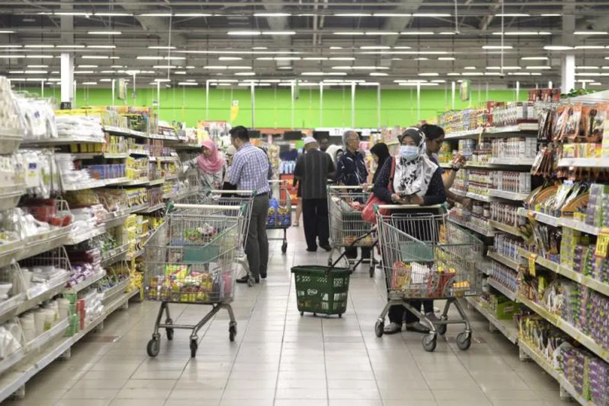  马国消费者的心态也是造成赝品泛滥的原因之一。（马来邮报） 