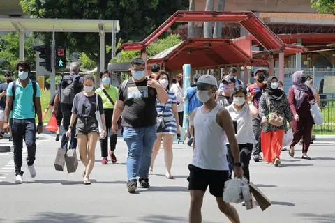 财政部长黄循财建议，通过包容、信任和妥协来改善新加坡的多元种族相处模式。（海峡时报）