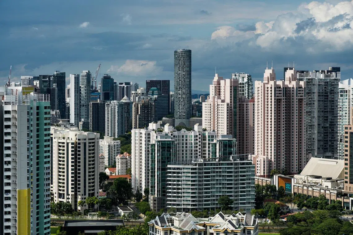 本地组屋及公寓去年的租屋行情“涨声”不断。（联合早报）