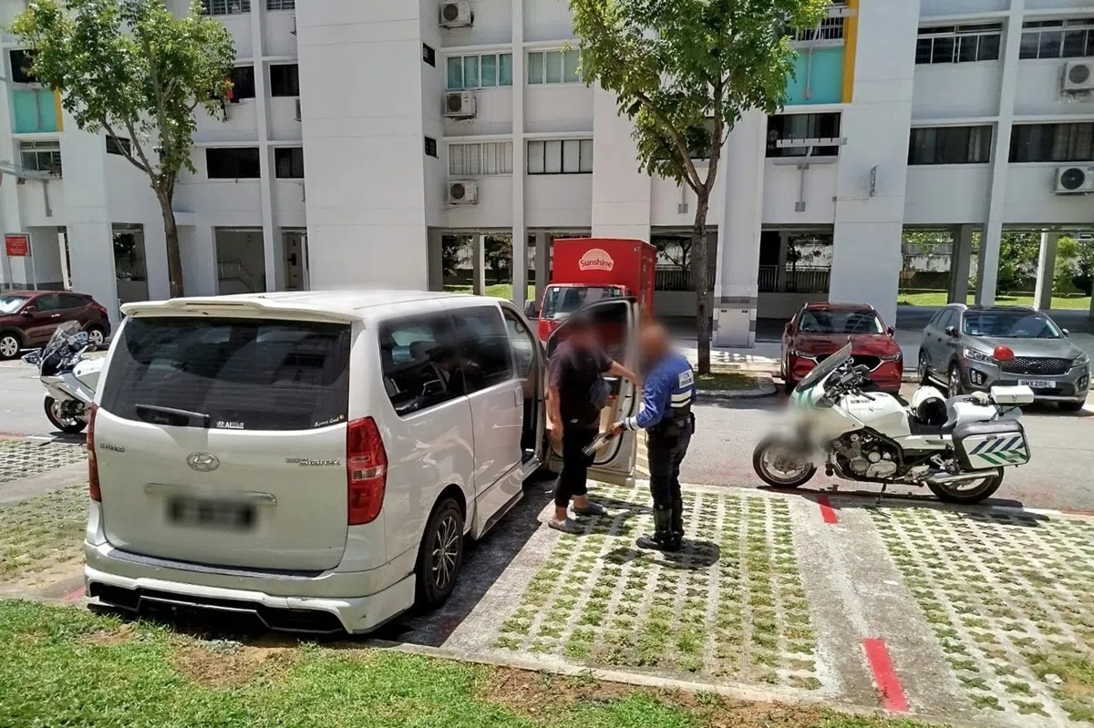 陆交局持续加强取缔在本地非法载客的霸王车司机。