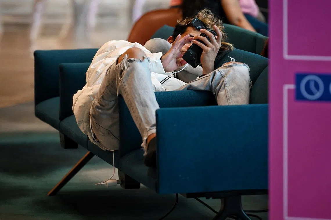 美国一家旅游公司明年推出“无机”旅行，鼓励游客好好沉浸在异国环境里。（海峡时报）