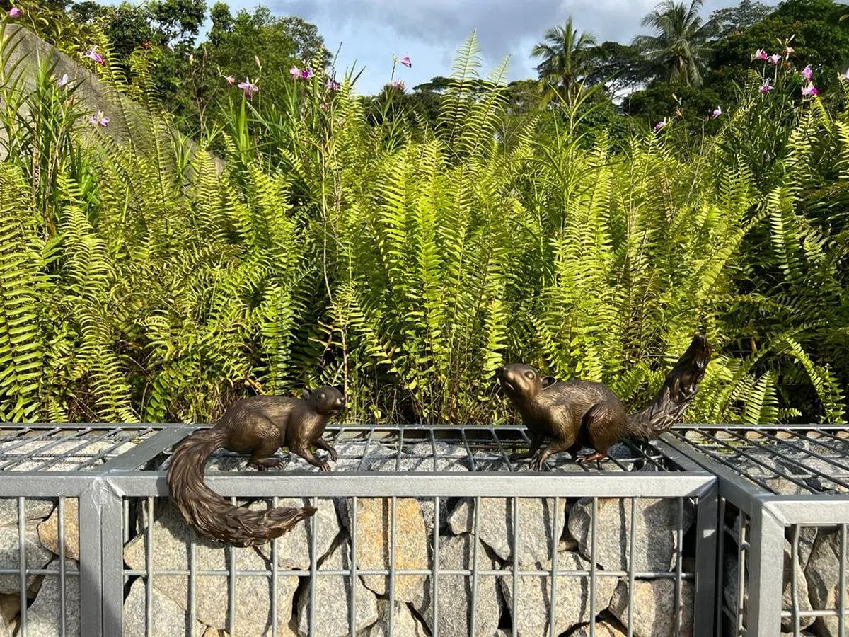 松鼠雕塑。（叶孝忠摄）