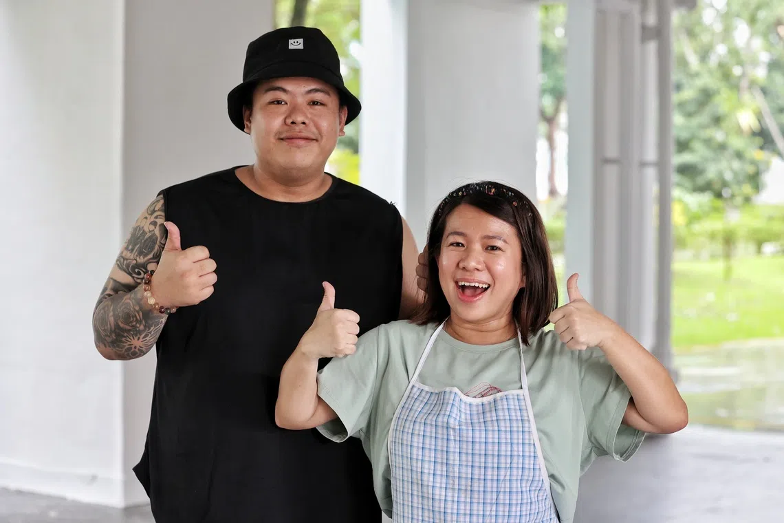 马一朵（左）与黄湘淋合作的《Aunty当网红》票房不错。