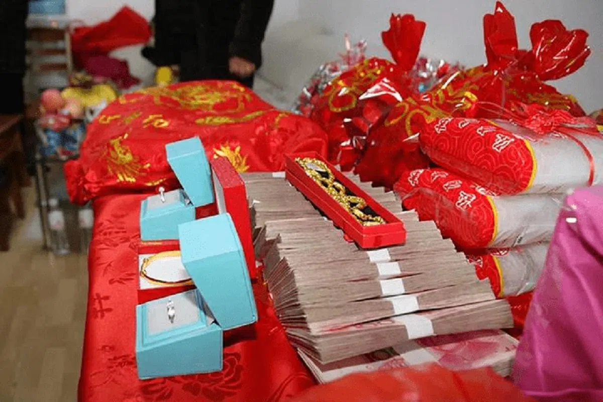 什么嫁妆聘礼的，统统可以省下。（互联网）