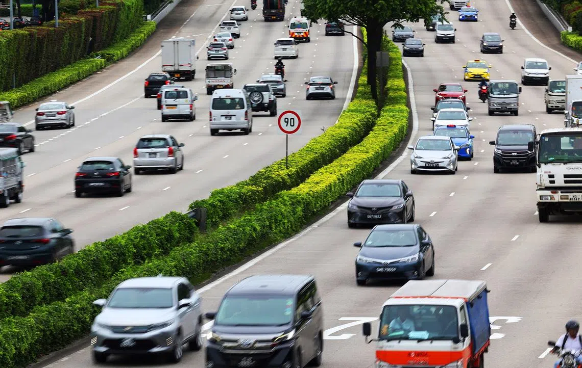 新加坡政府正考虑在未来增加本地的注册汽车数量。（联合早报）