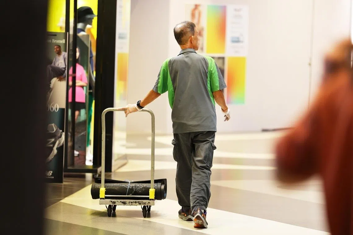 我国法定退休年龄及重新雇佣年龄顶限明年将再度提高。