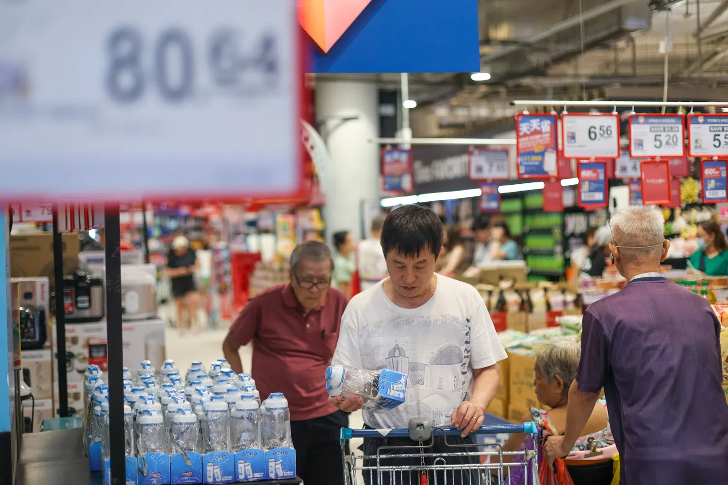 生活成本上涨仍然是不少新加坡人最关切的经济课题。