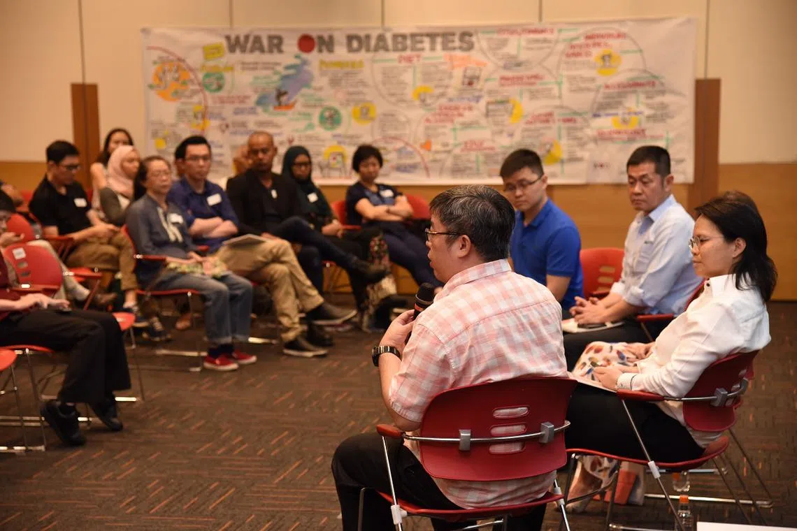 2016年，由76人组成的“对抗糖尿病”公民审议团，向卫生部提呈了28项建议。（联合早报）