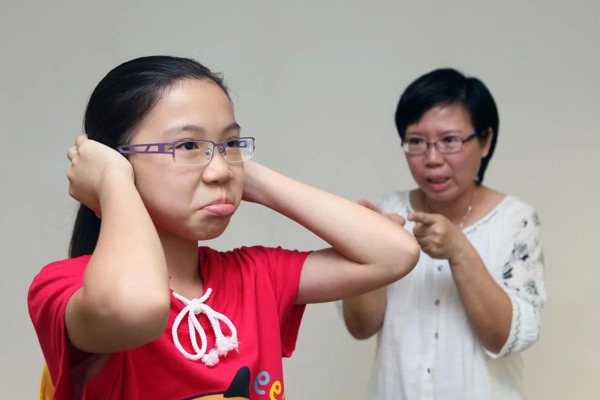 成人眼中的不良行为，其实是孩子从犯错中学习的机会。（示意图）