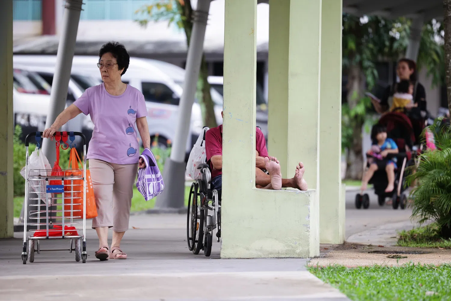 随着新加坡人口老龄化，“银发经济”将成为未来15年的主要发展领域之一。