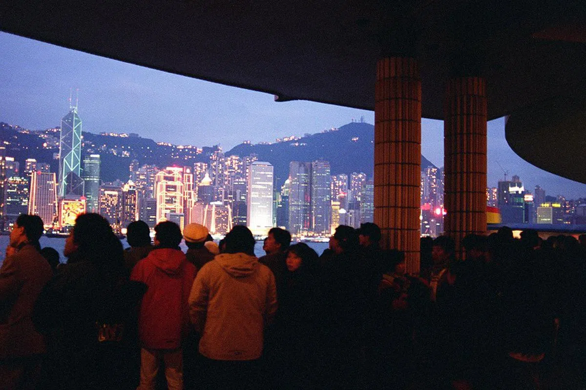维多利亚港的夜色迷人。（海峡时报）