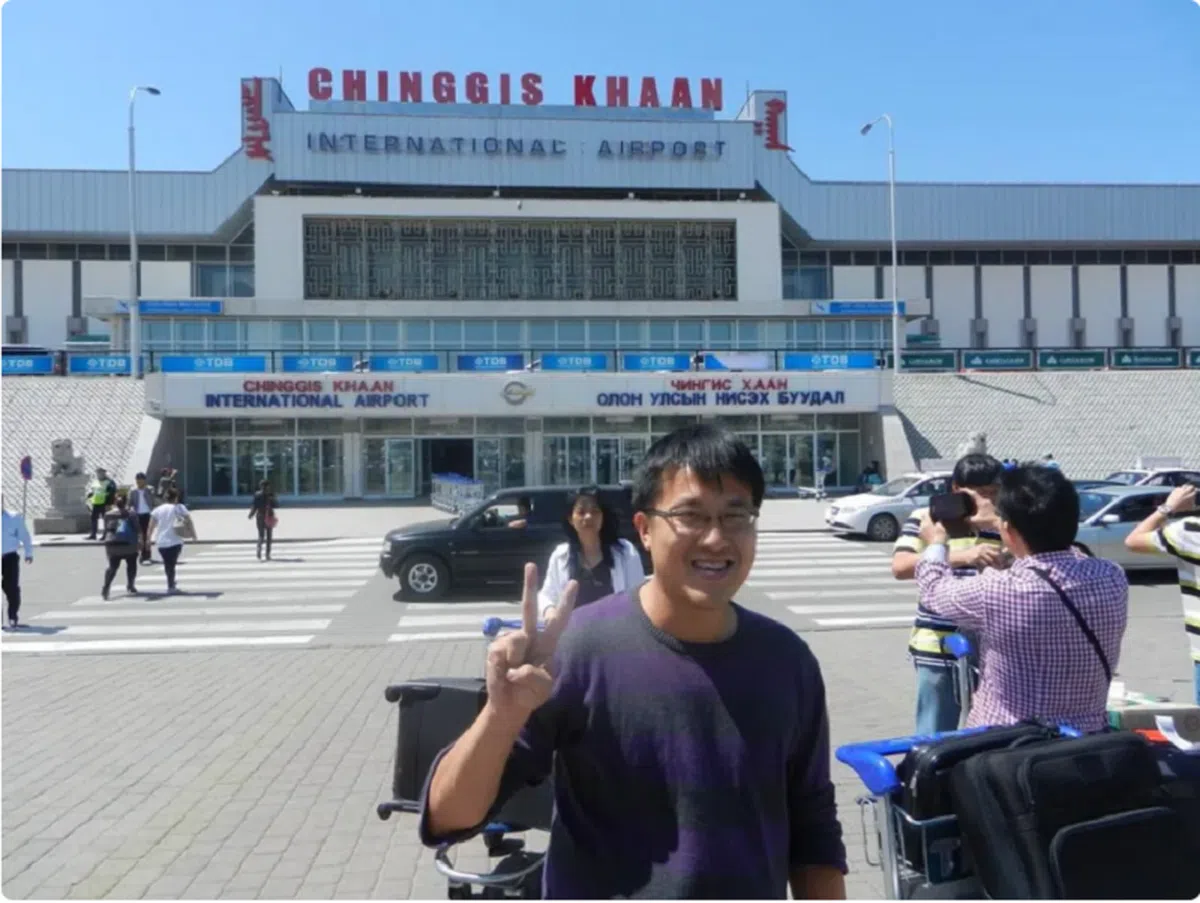 Jacky2013年在蒙古国际机场留影。(PA Real Life)