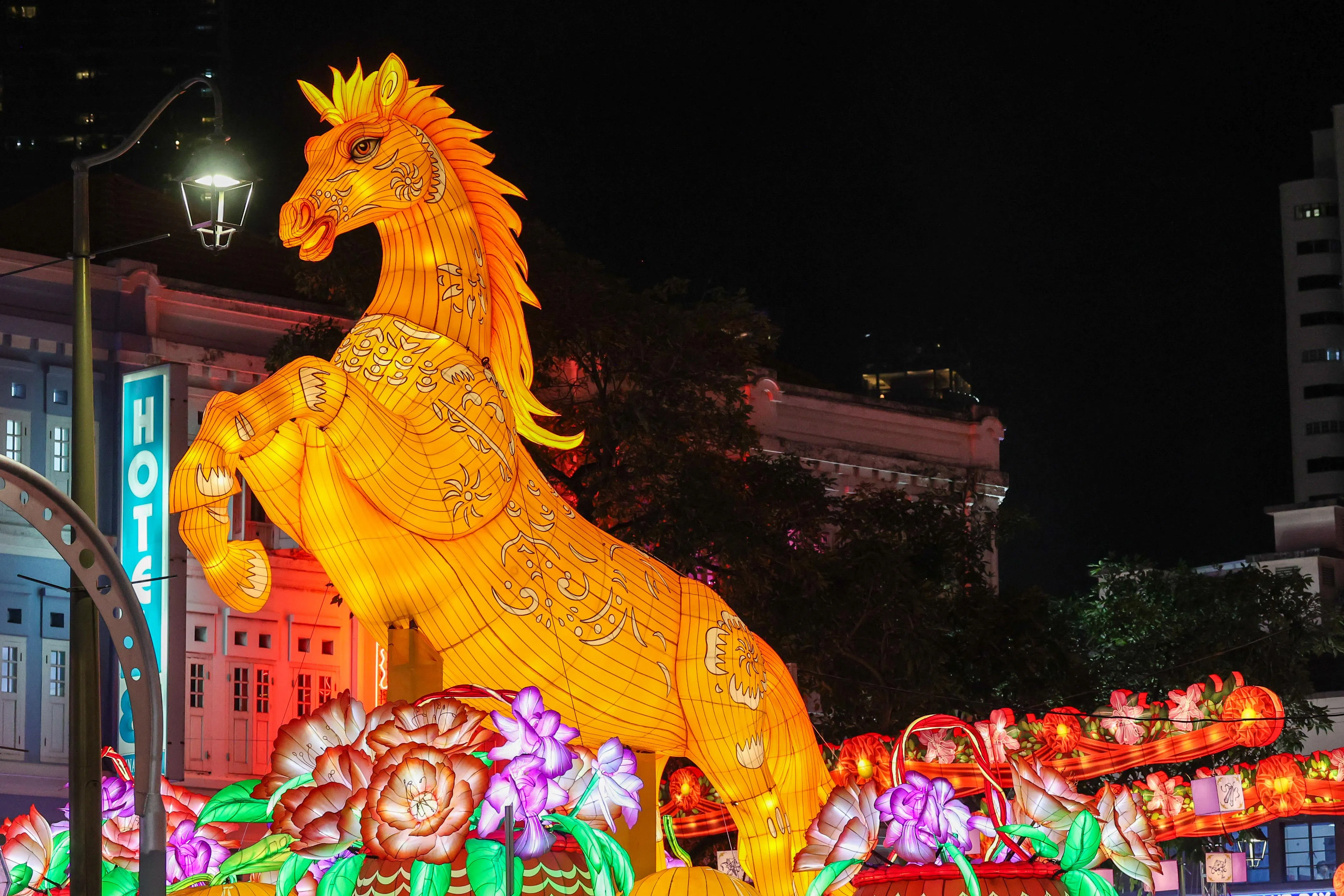 新加坡牛车水2026年马年灯饰。