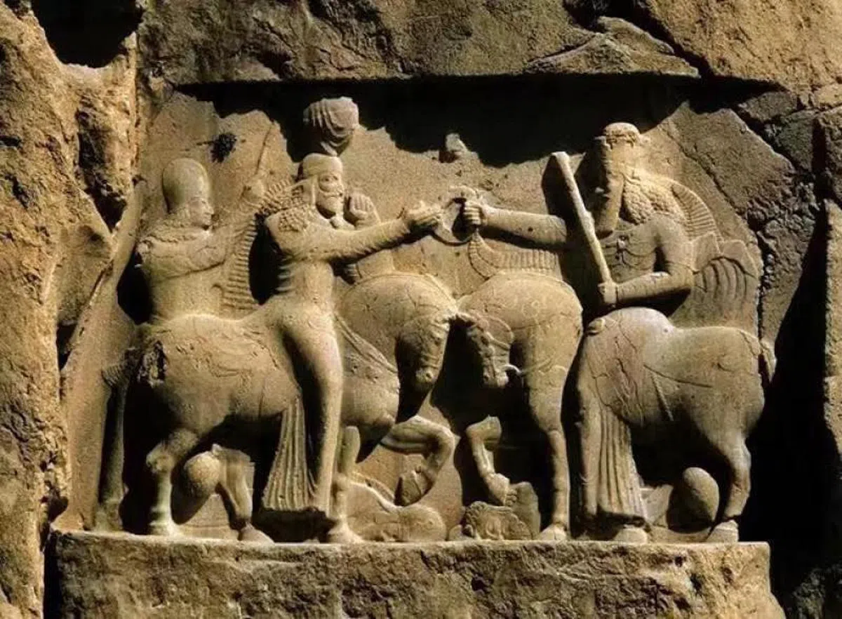  伊朗史称波斯，位于古丝绸之路要隘，扼守东西方交通要道。（互联网） 