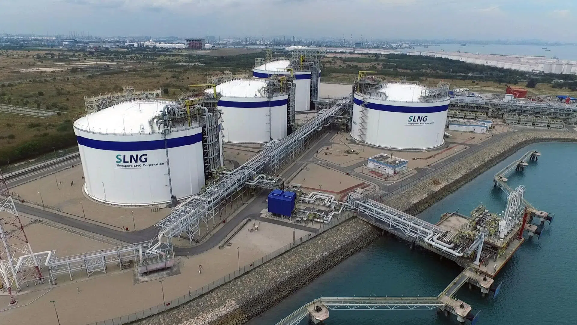 政府强调，新加坡目前仍无需动用天然气储备。