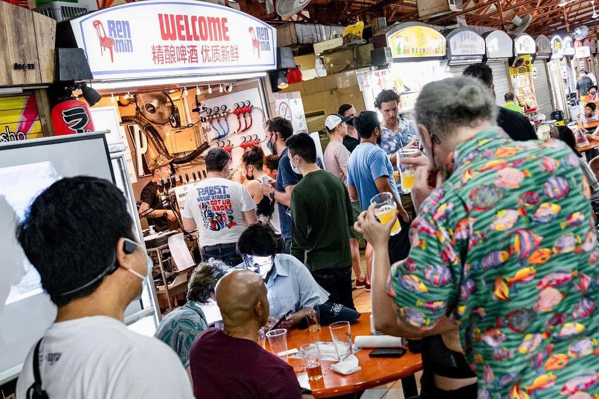 “人民”的麦士威熟食中心档口。（Ren Min脸书）