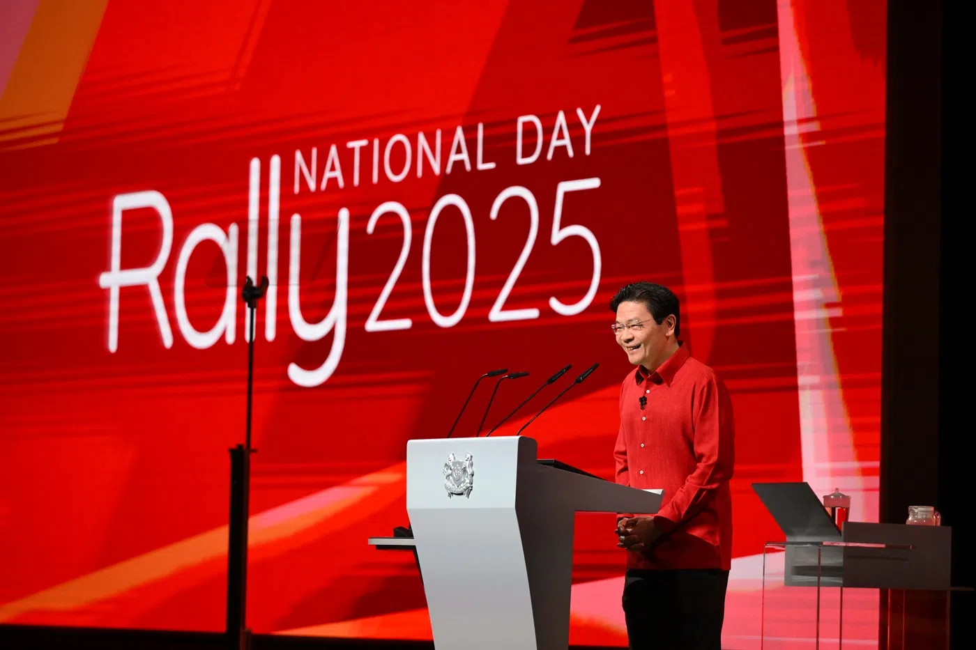 黄循财总理2025年8月17日在新一届政府的首场国庆群众大会上演说。（海峡时报）