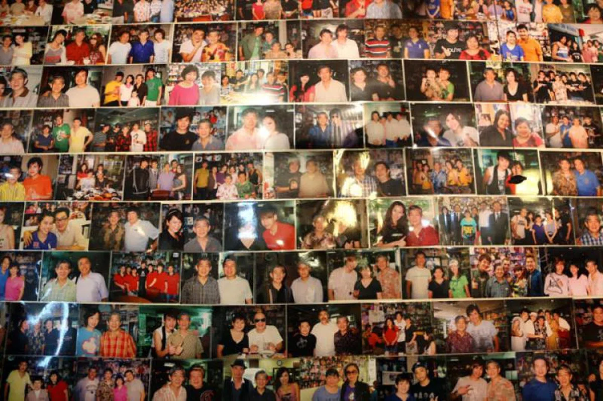  店里的墙上“星光熠熠”。（互联网） 