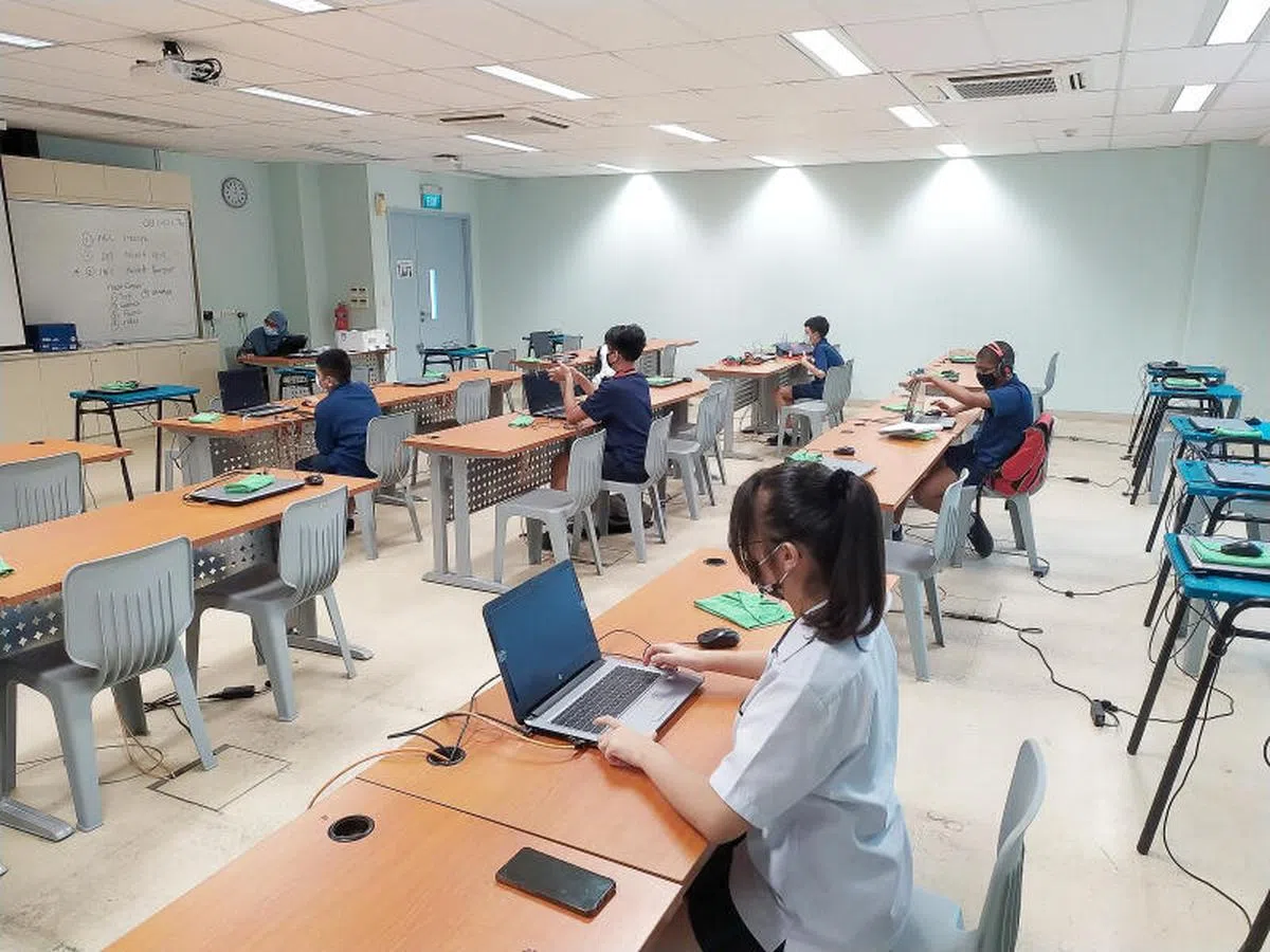  裕华中学从今年第二个学期开始实行两周一次的居家学习日，一小部分有需要的学生在这一天也可以选择回校自主学习。（裕华中学提供） 