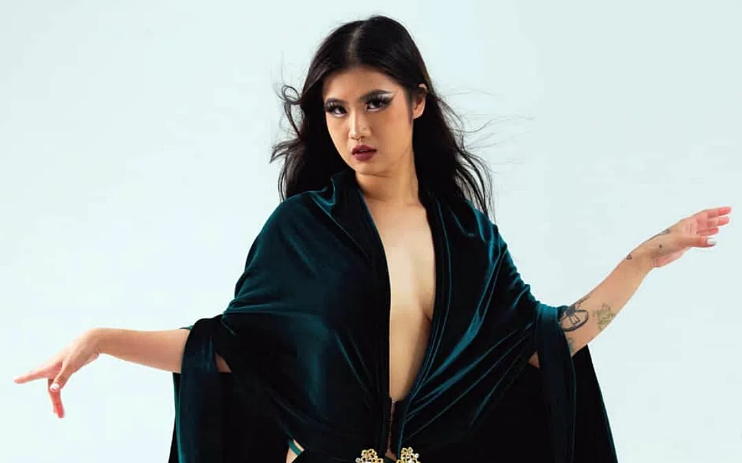 葛米星的女儿嘉比尔是本地LGBTQ+性少数群体的知名人物。