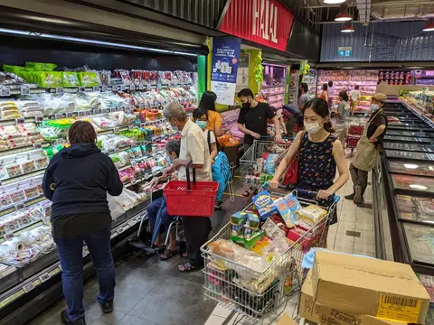 我国政府预测本地的通膨情况有可能加剧。（联合早报）