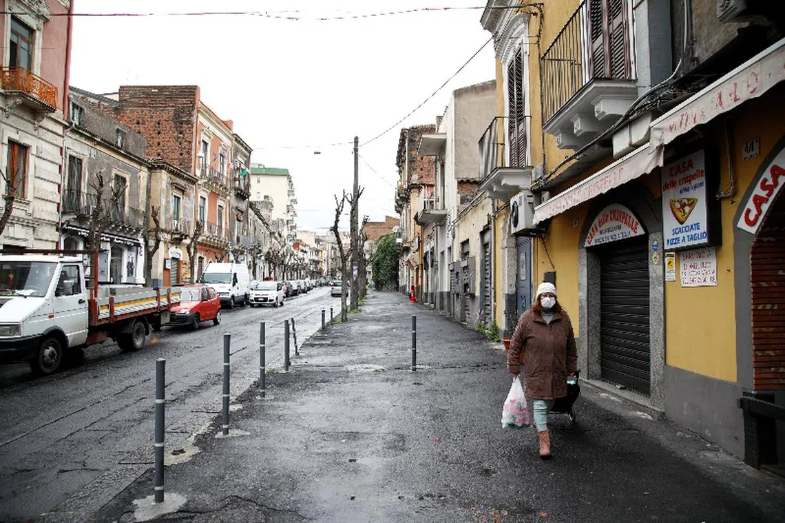死亡人数居全球之冠的意大利街上几乎空无一人。（路透社）