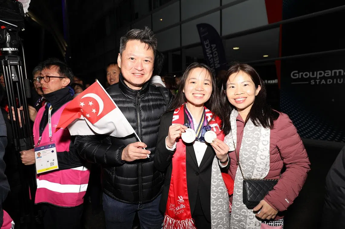 爸爸妈妈以你为荣。（WorldSkills Singapore脸书）
