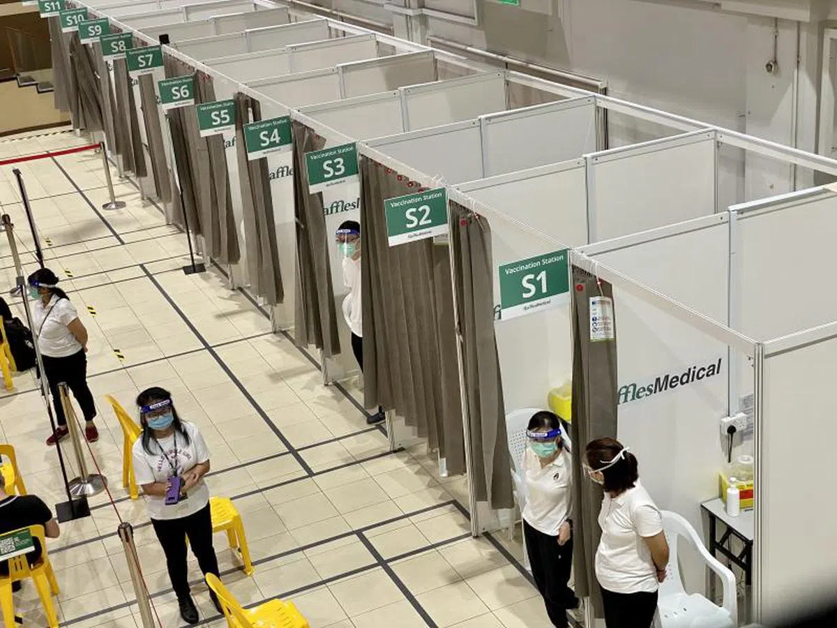  如能保持目前的势头，新加坡有望在四个月后达到群体免疫。（联合早报） 