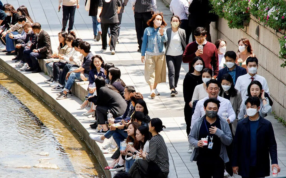 专家认为，韩国社会在为女性提供安全环境方面还不充足。（路透社）